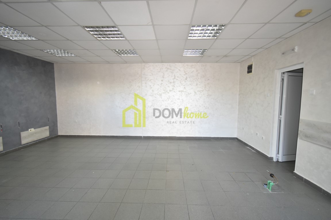 Poslovni prostor 55m2, Preko Morače